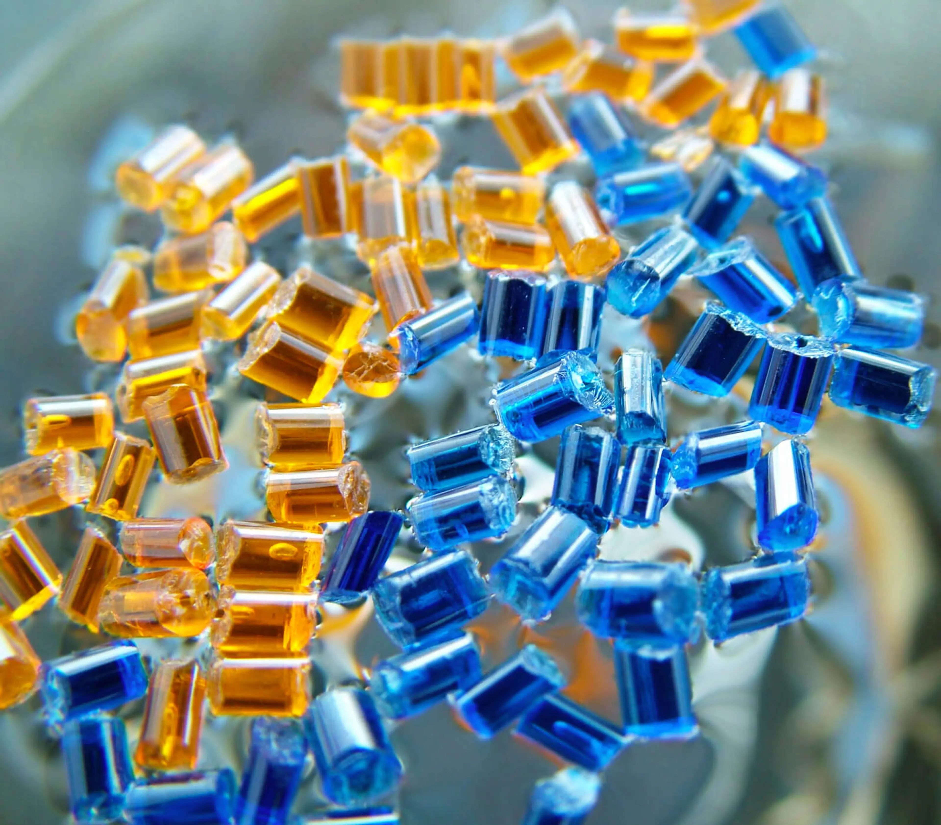 Image of yellow and blue plastic masterbatch